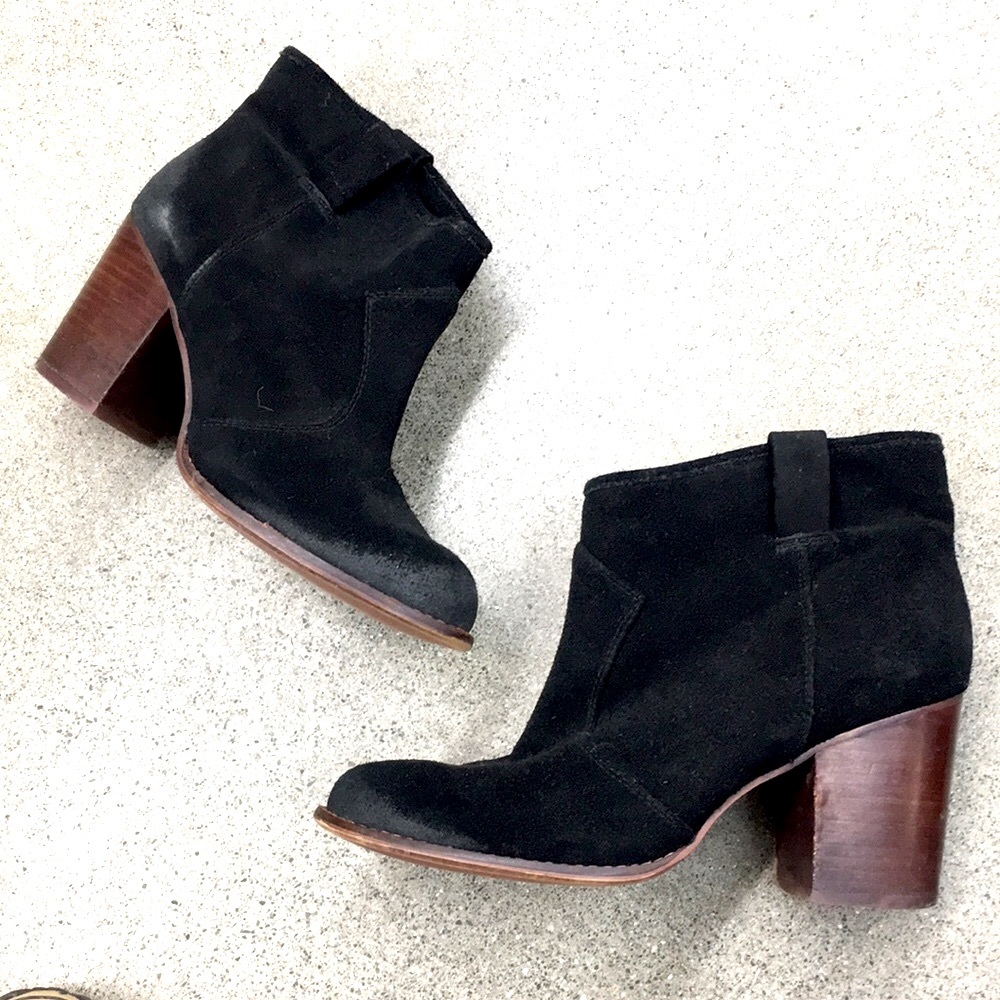 Black suede ankle boot Splendid